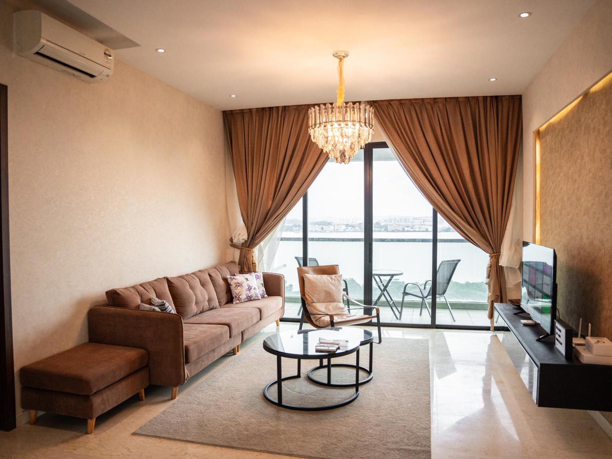 Tasteful Marina View 3br Permas W Balcony Seaview Permas By Our *