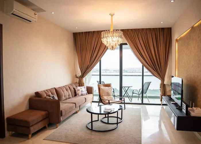 Tasteful Marina View 3Br Permas W Balcony Seaview Permas By Our Stay