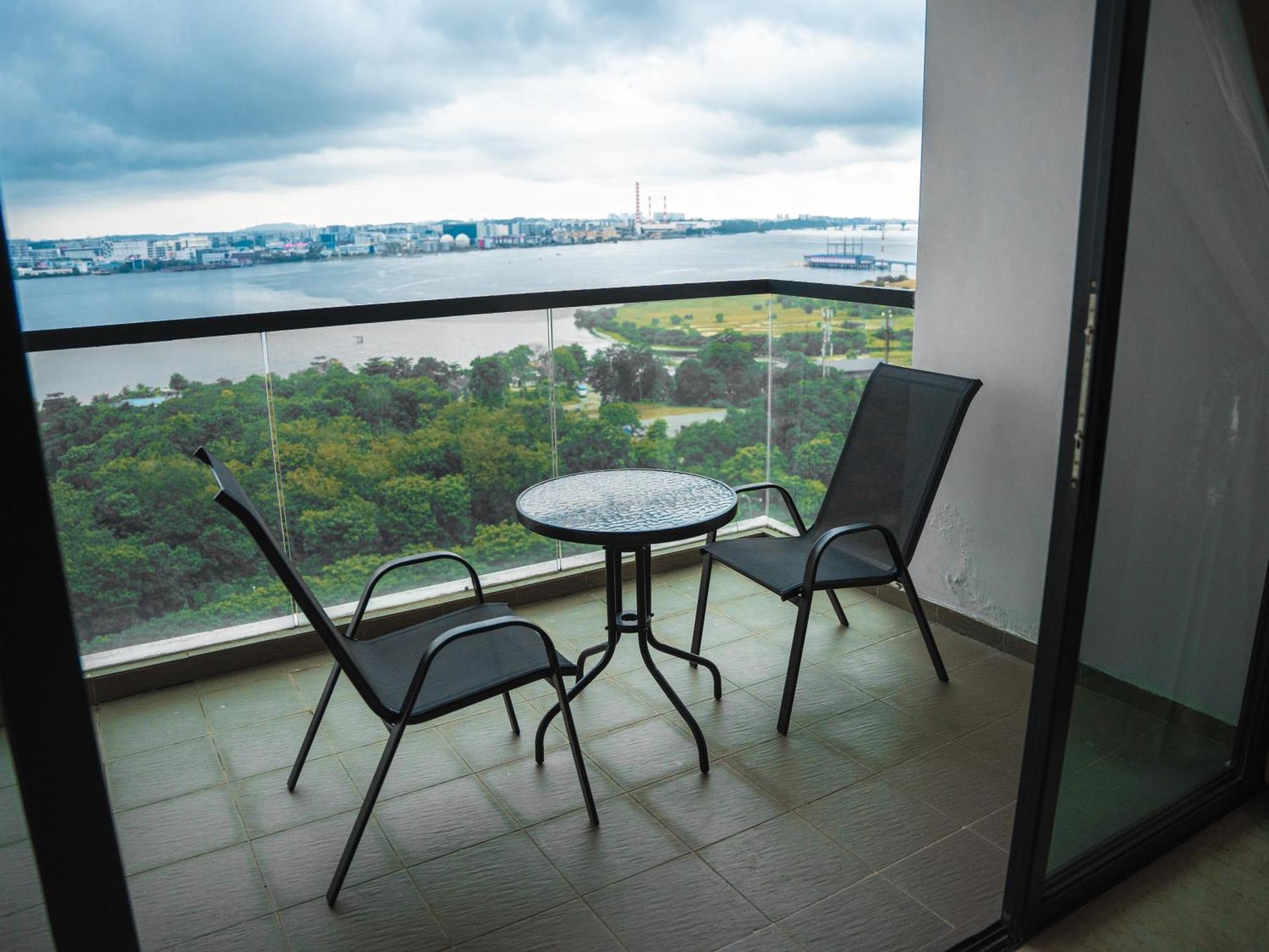 Apartment Tasteful Marina View 3br Permas W Balcony Seaview Permas By Our *